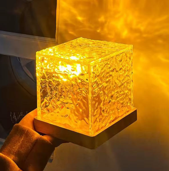 مصباح تموج الكريستال مع تأثير موجة مياه المحيط الديناميكية والتحكم باللمس